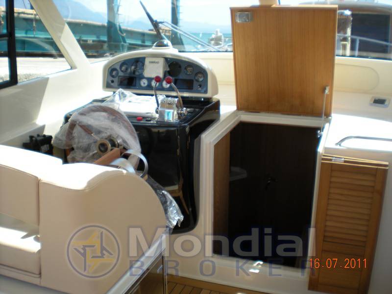 Cantieri navali di donna Serapo 33 cabin