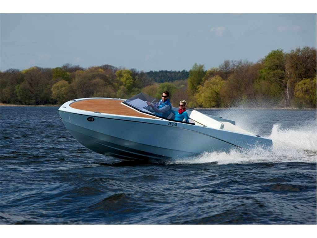 Ganz boat Ovation 6.8 nuova