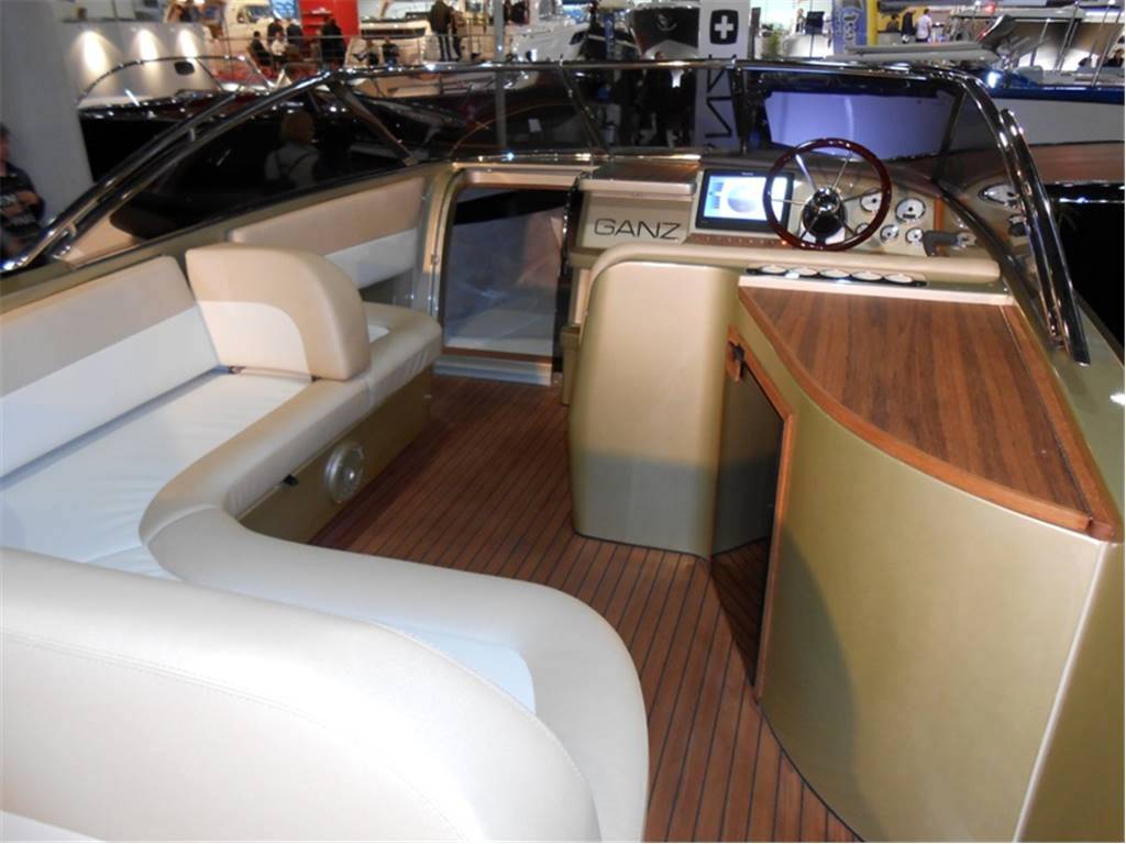 Ganz boat Ovation 7.6 nuova