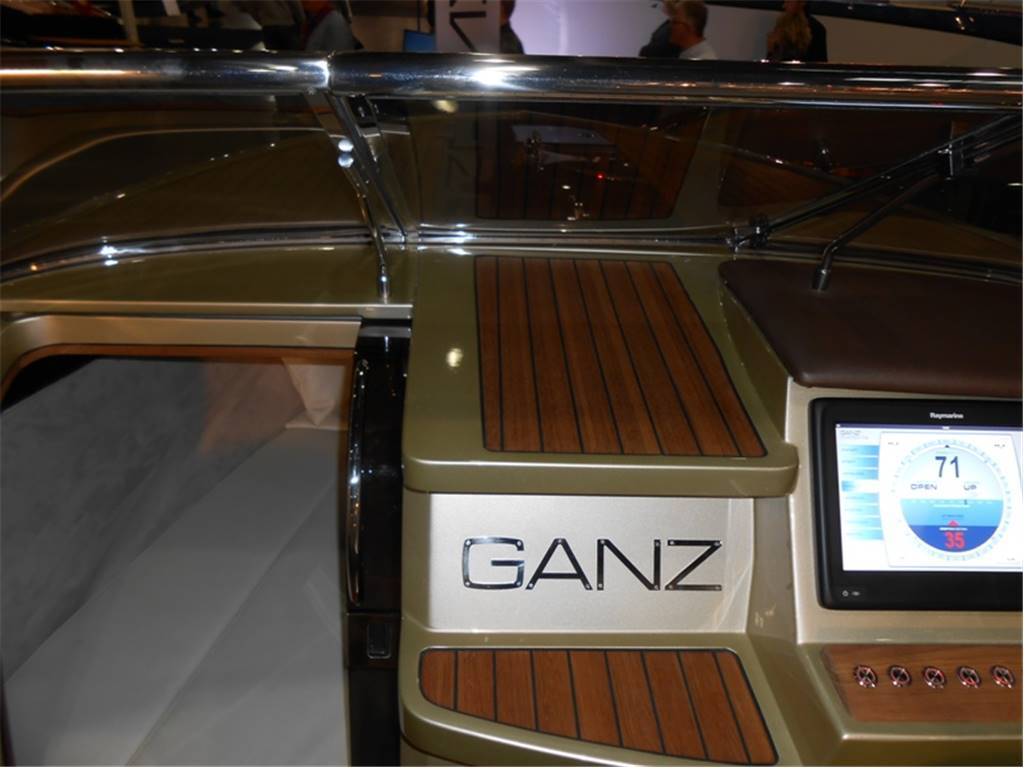 Ganz boat Ovation 7.6 nuova