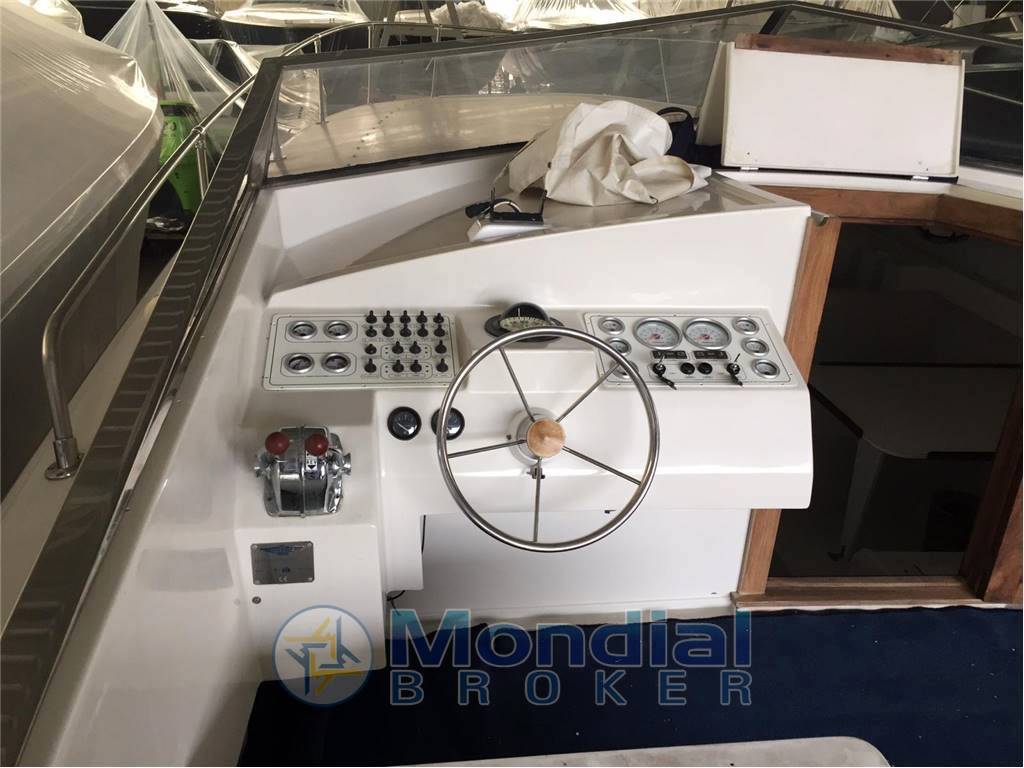 Tornado 38 flush deck
