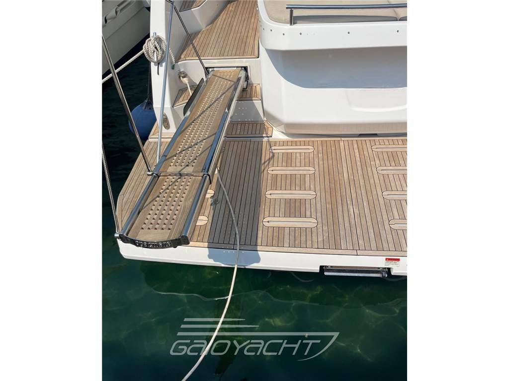 Azimut Atlantis 45