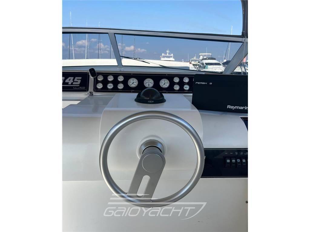 Pershing 45