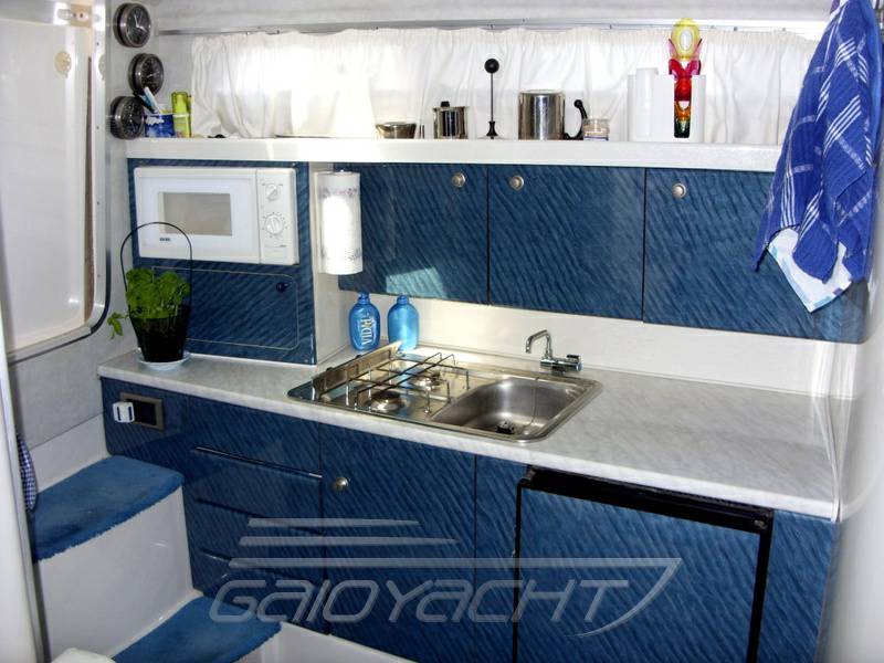 Gobbi 31 cabin