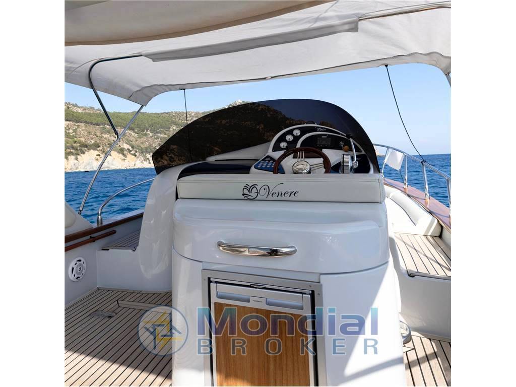Cantieri nautici venere 28 flash
