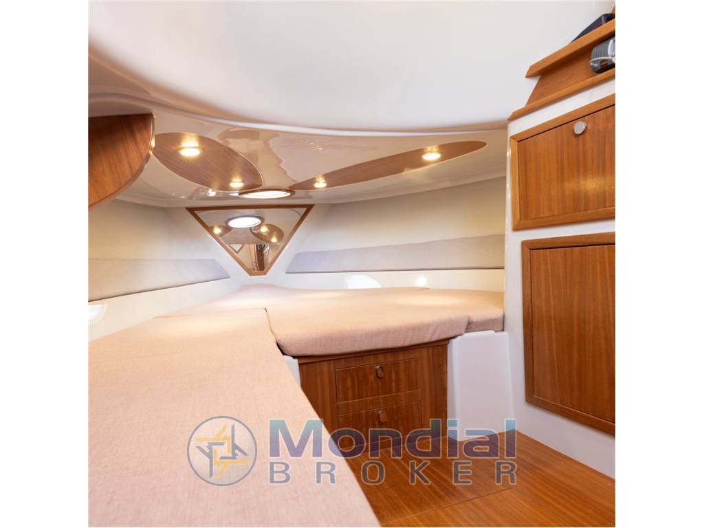 Cantieri nautici venere 28 flash