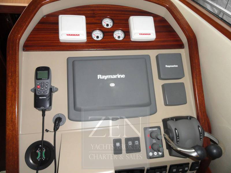 Viking yachts Sanremo 465