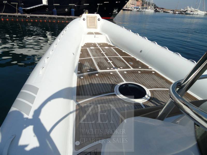 Sacs marine Stratos 12