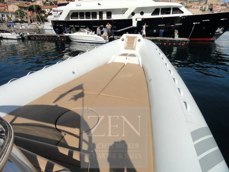 Sacs marine Stratos 12