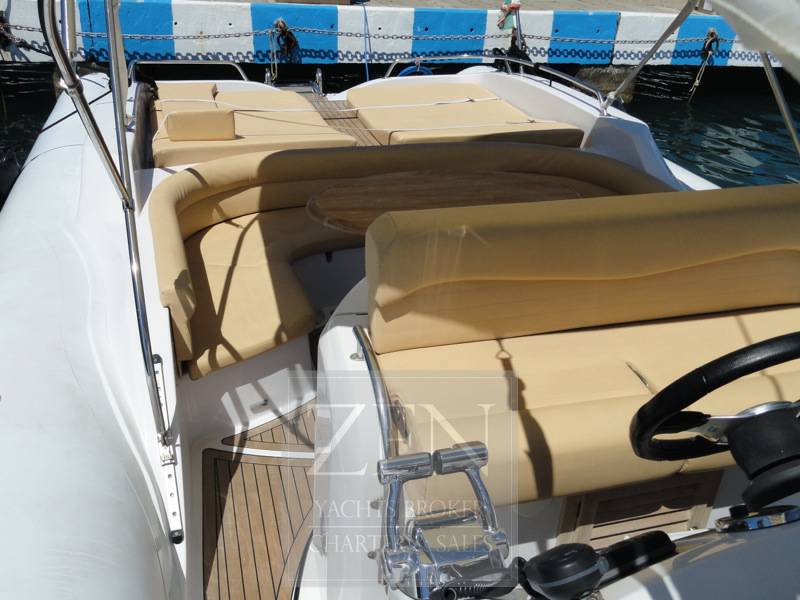 Sacs Stratos 12