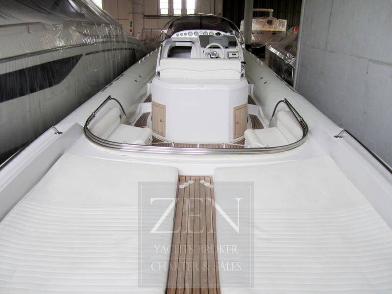 Sacs marine Stratos 12
