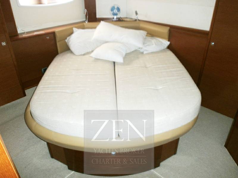 Jeanneau Prestige 42s