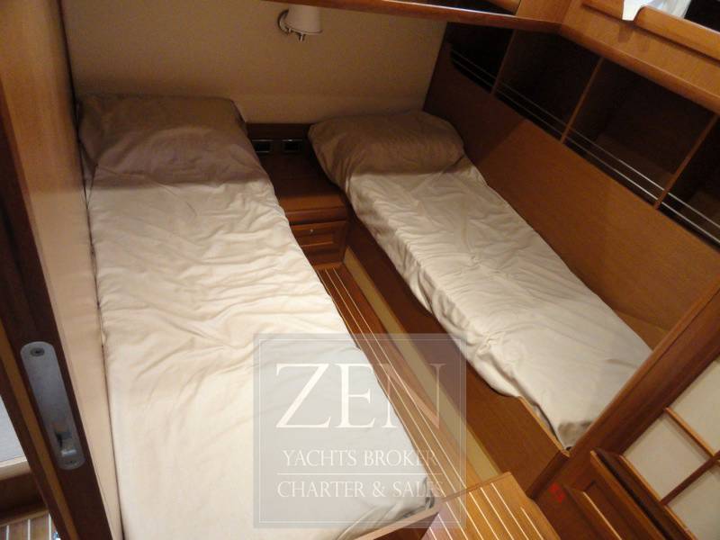 Mochi craft 51 dolphin
