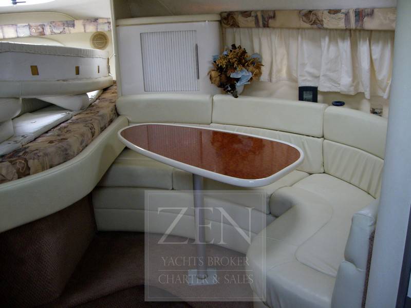 Monterey 322 cruiser