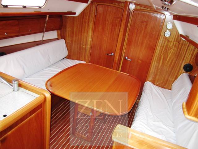Bavaria 36 cruiser