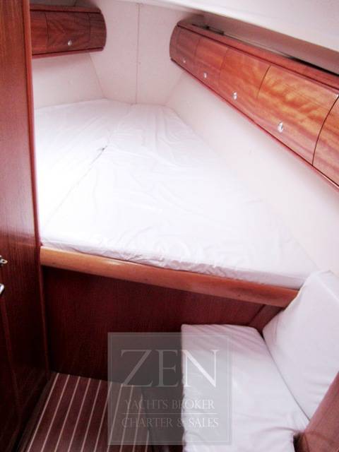 Bavaria 36 cruiser