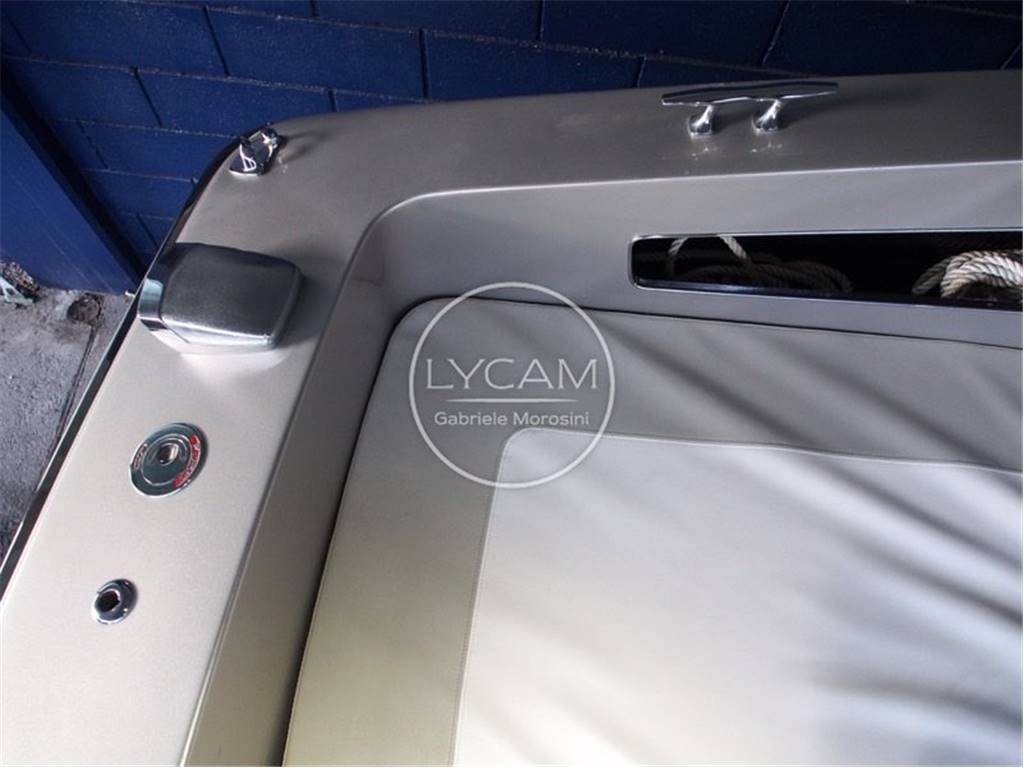 Riva sarnico St. tropez
