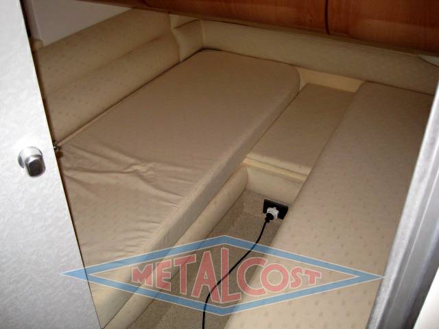 Sealine F 44