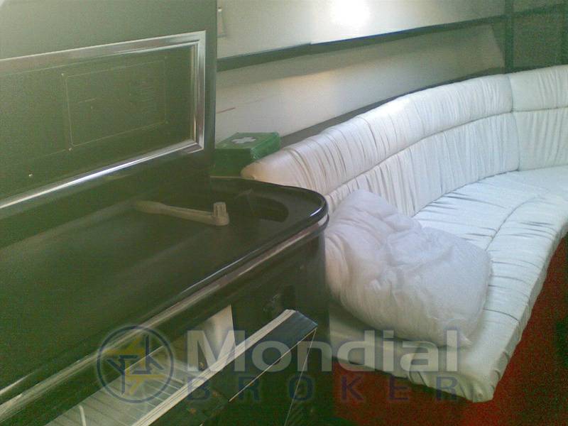 Wellcraft Scarab 31