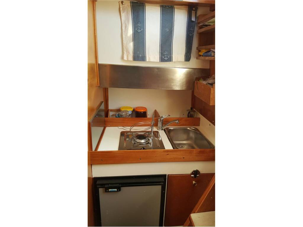 Poseidon Nemesis 28 cabin