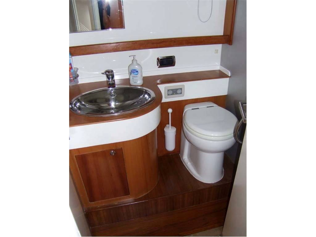 Ab yachts 68