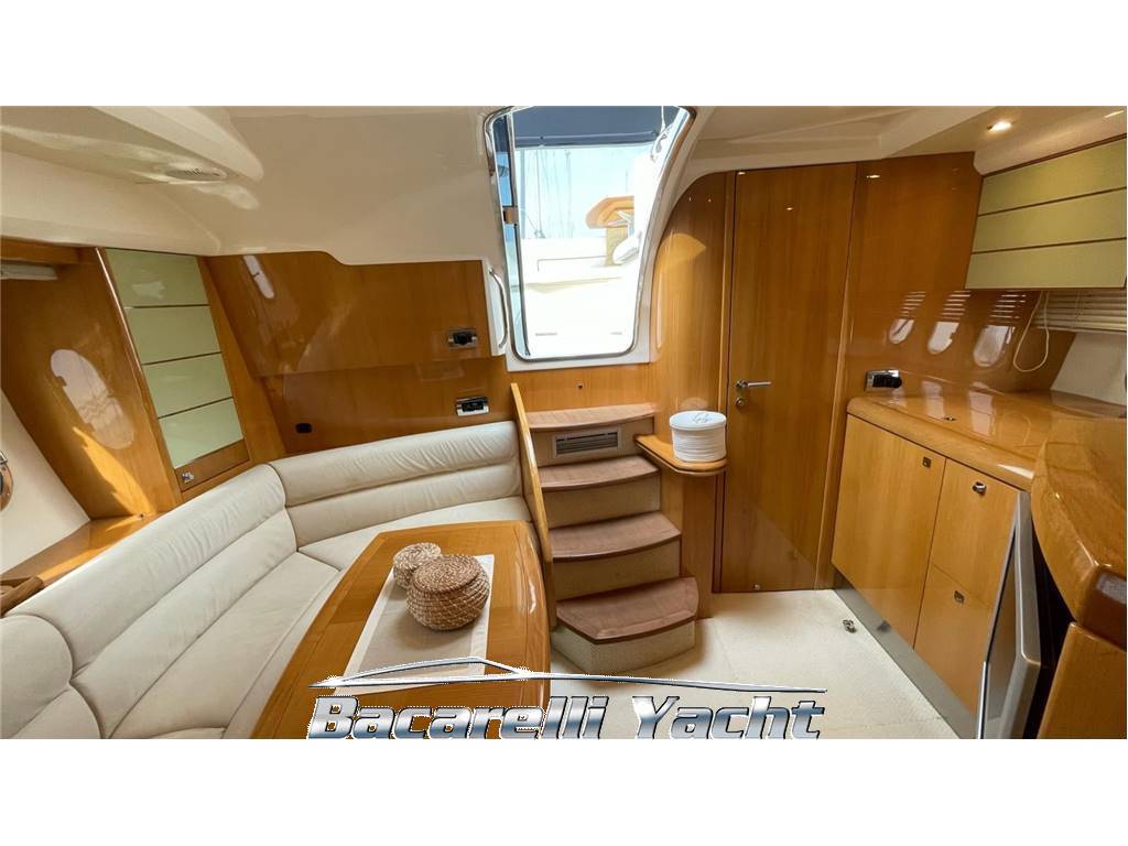 Absolute yacht 39