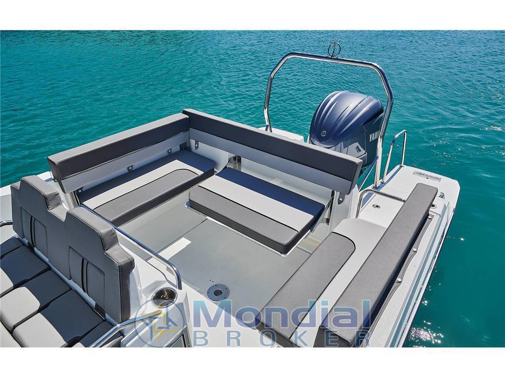 Jeanneau Cap camarat 7.5 wa s3 pronta consegna