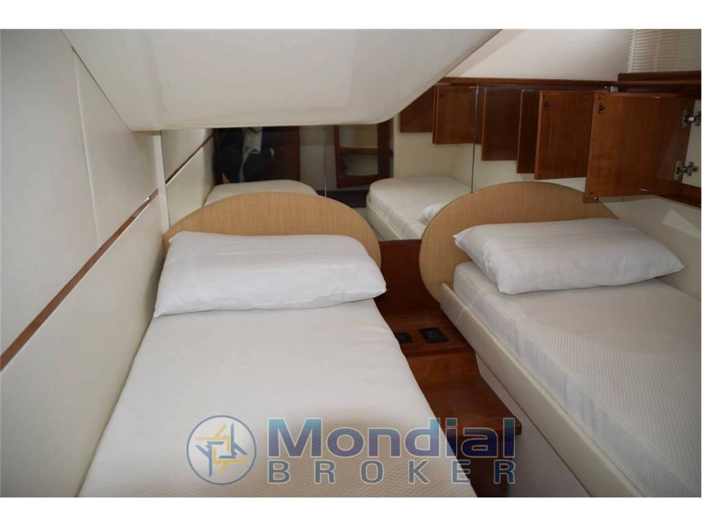 Pershing 50