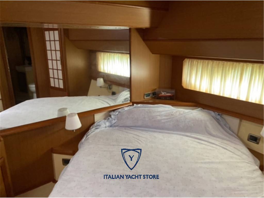 Mochi craft Dolphin 44