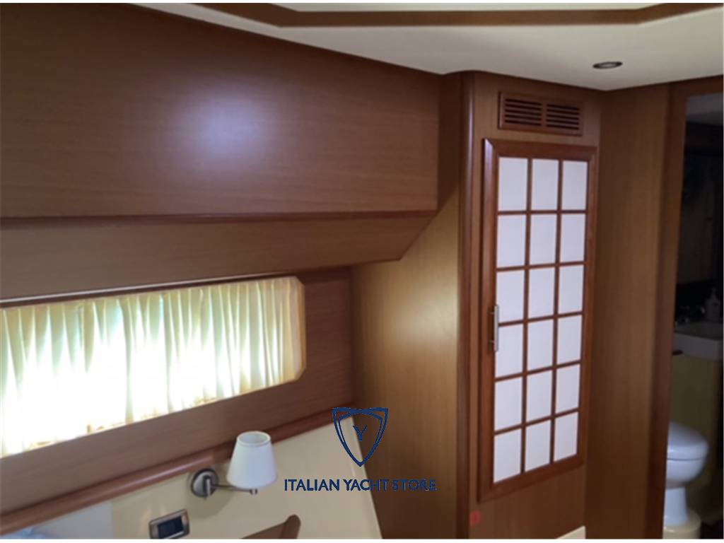 Mochi craft Dolphin 44
