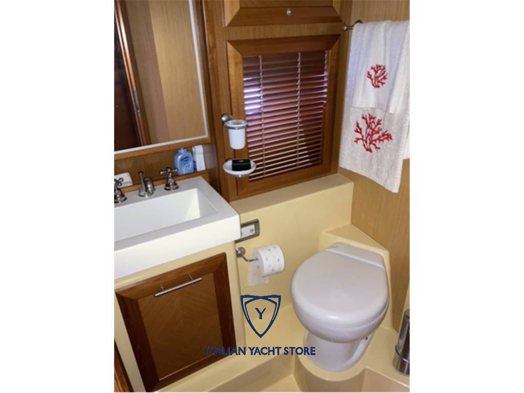 Mochi craft Dolphin 44