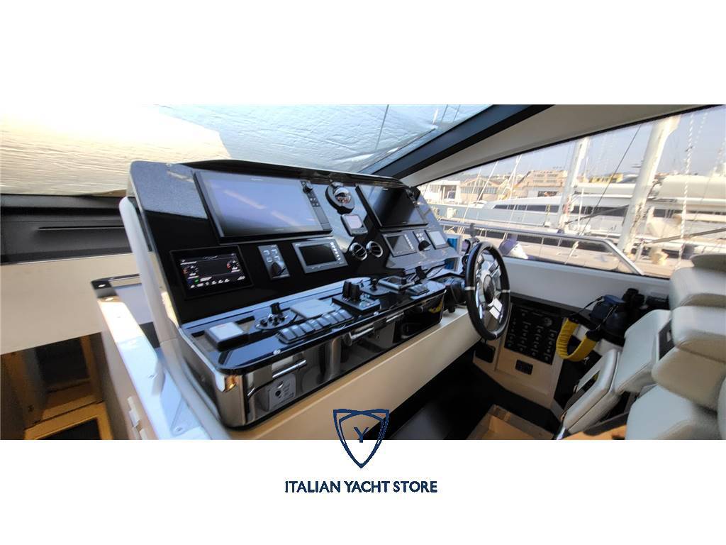 Azimut 80
