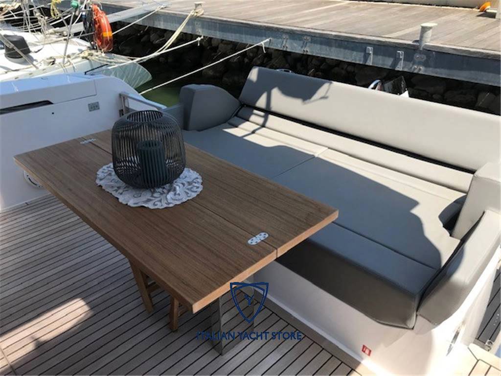 Ferretti yachts 500