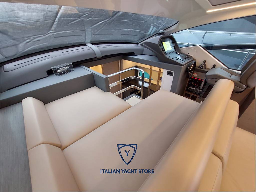 Pershing 5x