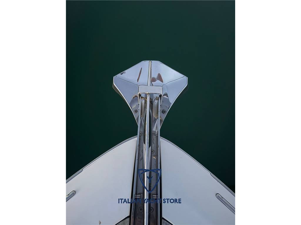 Ferretti yachts 550