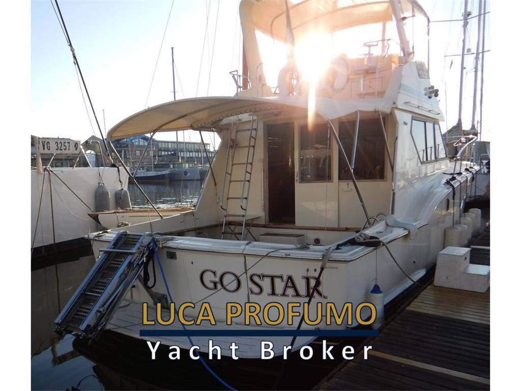 Hatteras yachts 45 convertible