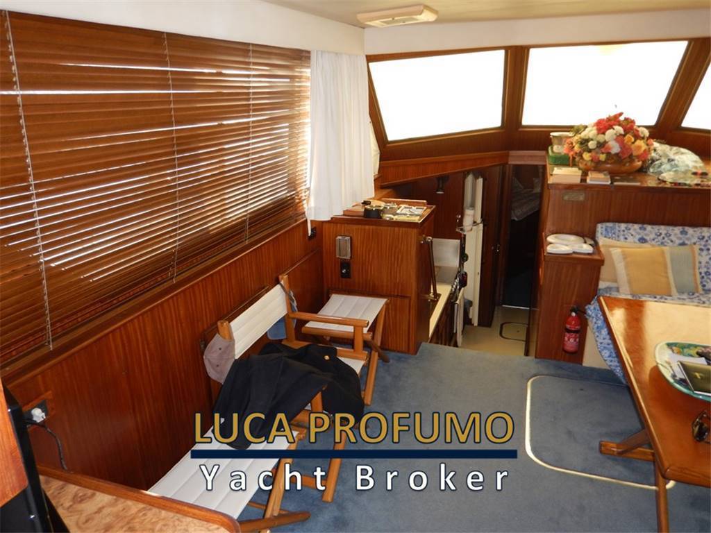 Hatteras yachts 45 convertible