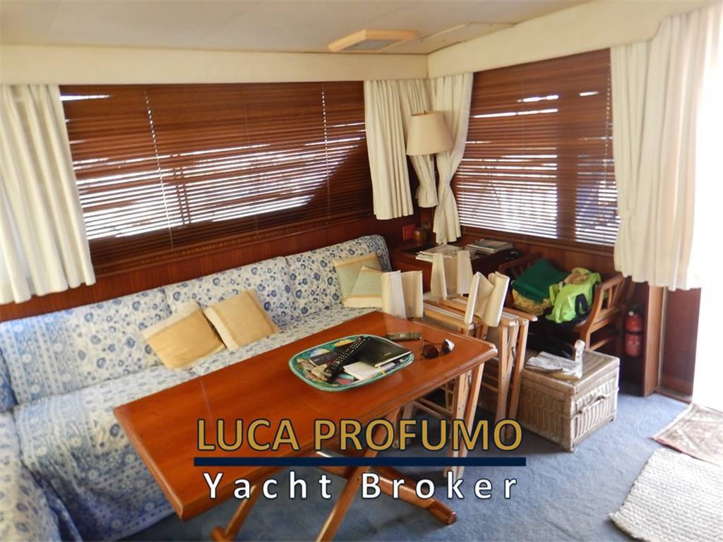Hatteras yachts 45 convertible