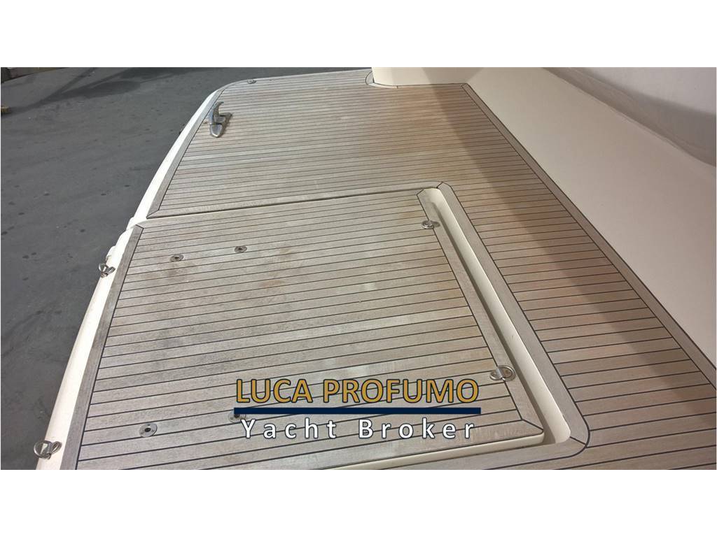 Azimut benetti Magellano 50