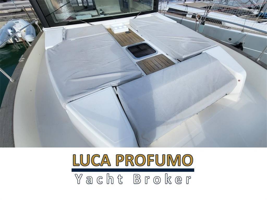 Cranchi T43 eco trawler 43