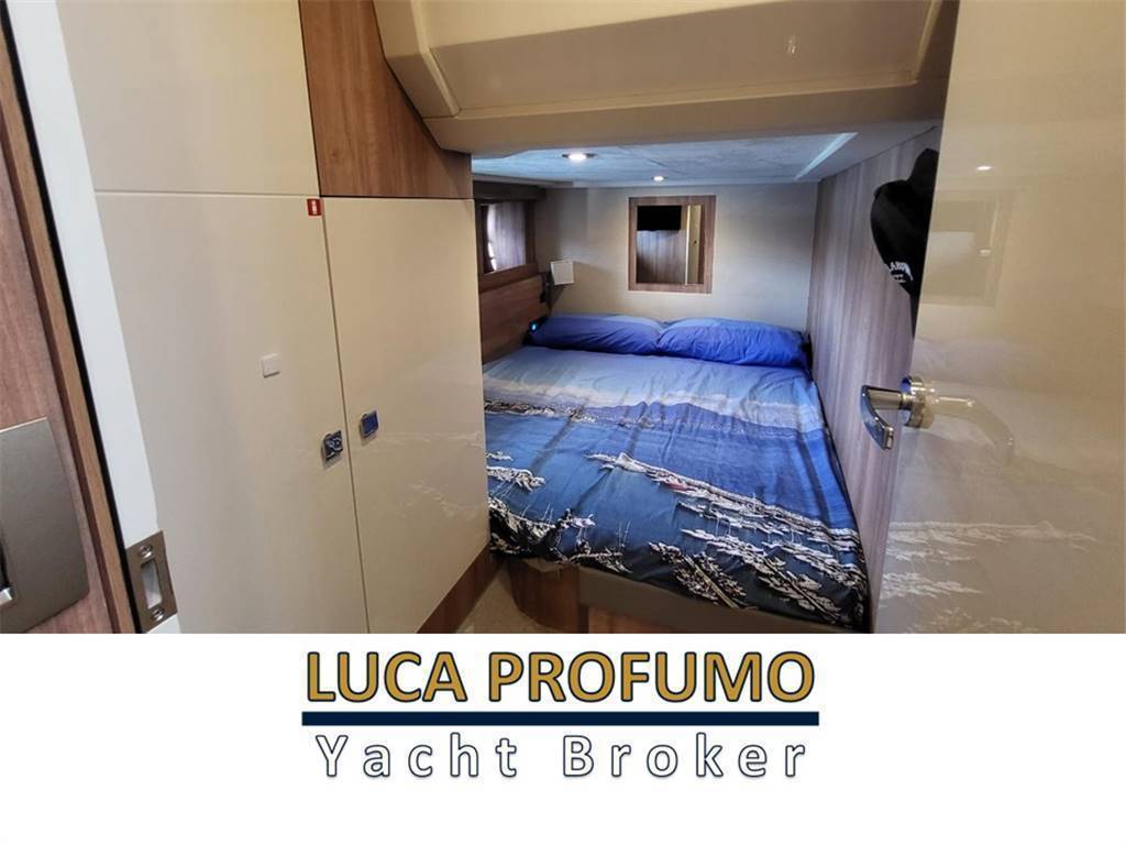Cranchi T43 eco trawler 43