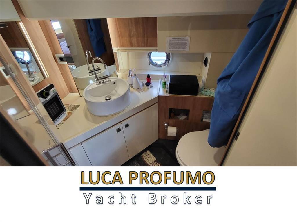 Cranchi T43 eco trawler 43