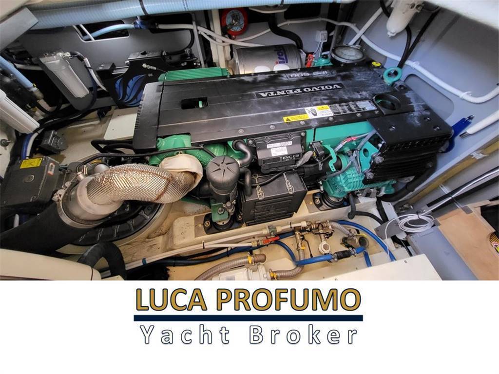 Cranchi T43 eco trawler 43