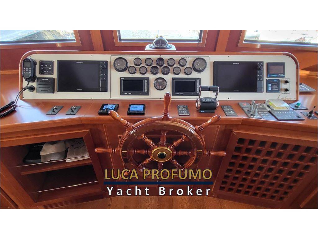 Terranova 85 explorer