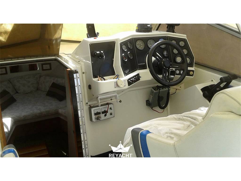 Carver Montego 28 530