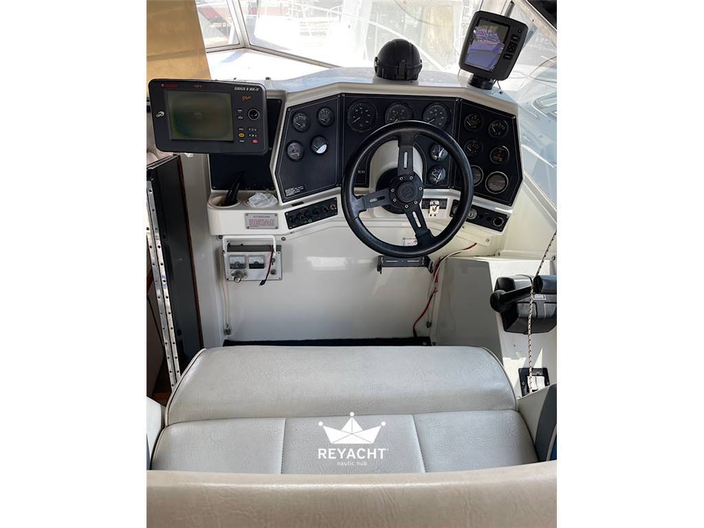 Carver Montego 28 530