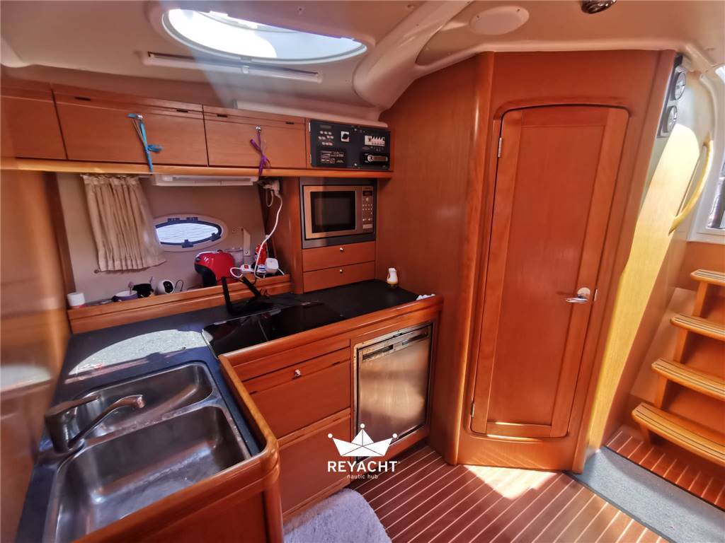 Bavaria 37 sport