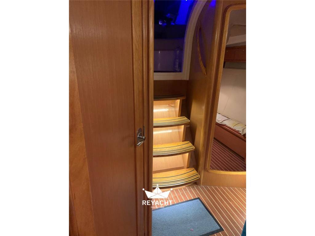 Bavaria 37 sport