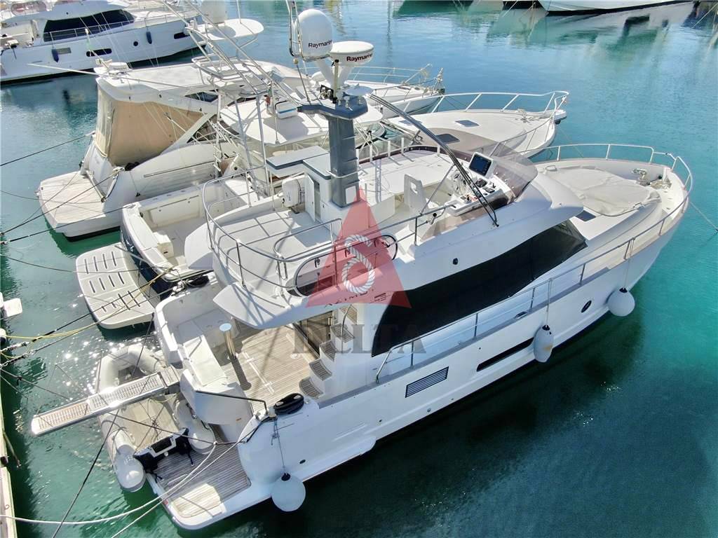 Azimut Magellano 43