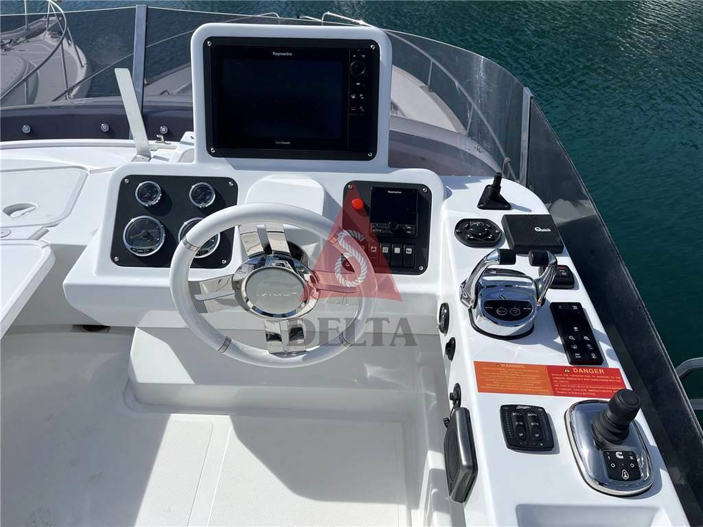 Azimut Magellano 43